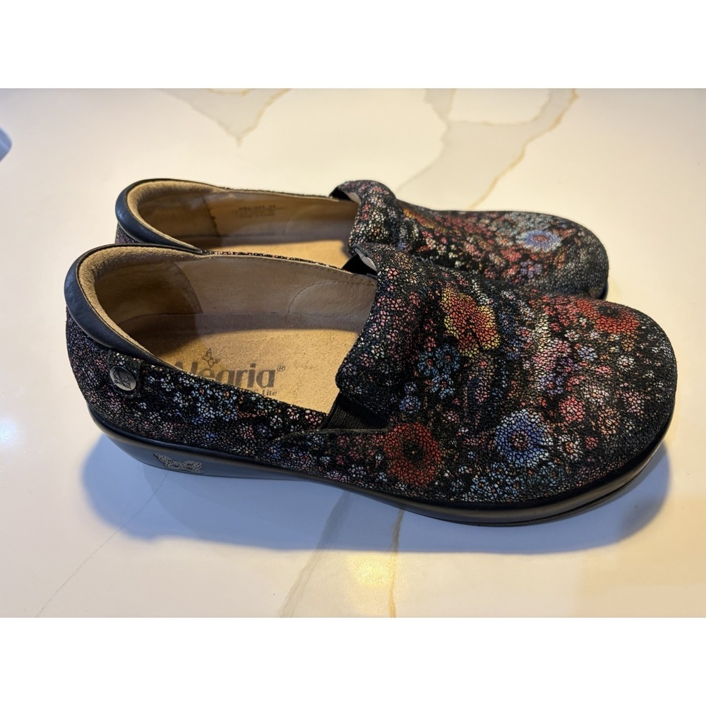 Alegria KEL-323 Women Black Floral Leather Slip-On Shoes Clogs Size 39 /US 8.5-9 - Picture 3 of 8